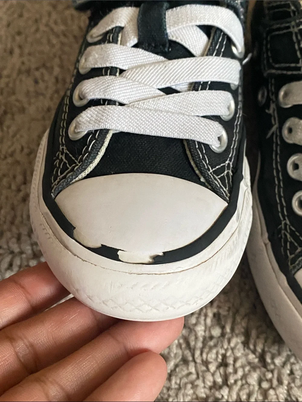 Converse All Star Chuck Taylor V1 Low Top Sneakers size 11